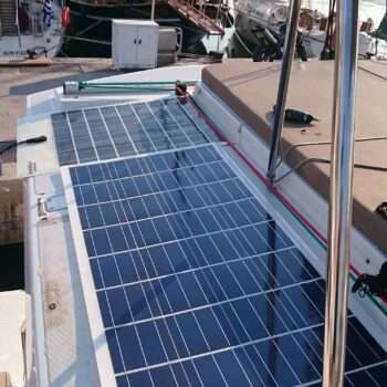 instalacija-solarni-paneli-za-brod